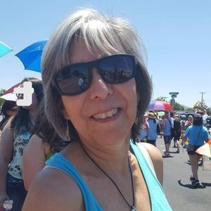 Meet your Posher, Carmen